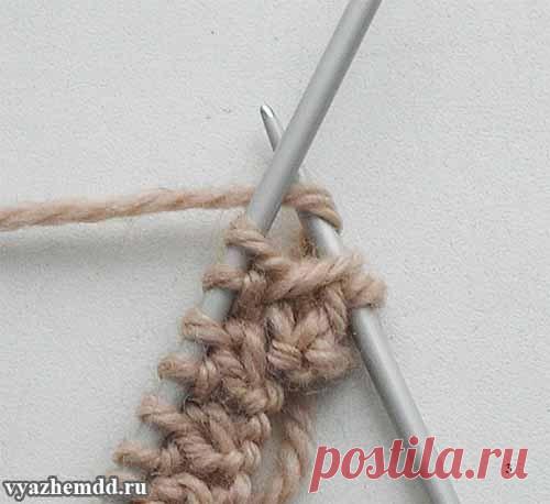 Интересная резинка спицами