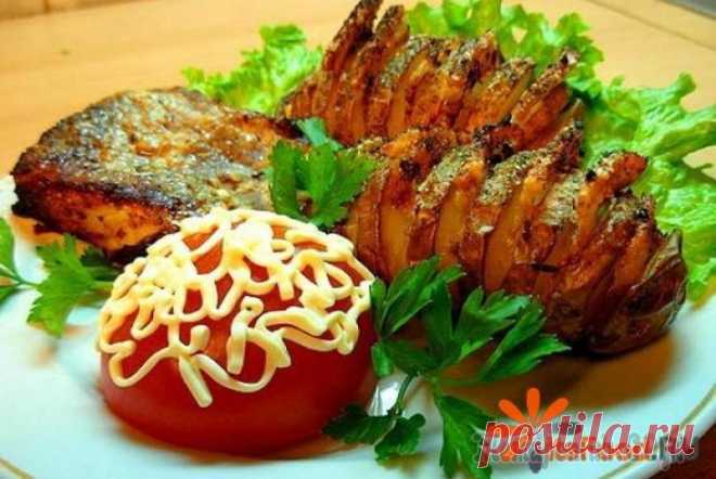 Картошка с луком в духовке