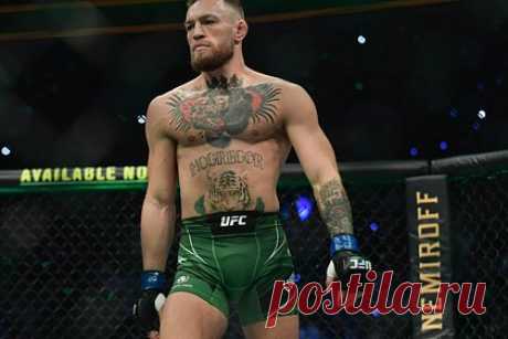 Макгрегор назвал препятствие для выступления на турнирах по кулачным боям. Бывший чемпион UFC, ирландец Конор Макгрегор назвал препятствие для выступления в кулачных боях. «Если бы не контракт с UFC, я бы подрался на голых кулаках. С радостью. Там не бывает скучных боев, такое почти невозможно», — заявил он. Последний поединок Макгрегор провел летом 2021 года, уступив Дастину Порье.