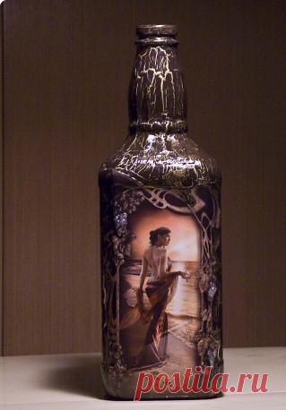 Техника декупажа на бутылке