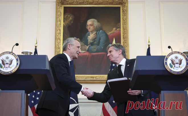 Блинкен объяснил поставки Украине нового оружия планами наступления ВСУ. По мере развития конфликта на Украине помощь со стороны США и других стран НАТО меняется, сказал Блинкен. Он связал вопрос поставок с планами Киева вернуть территории. Шойгу отчитывался о «перемалывании» западного оружия