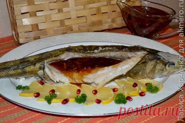 Запеченный судак с кисло-сладким соусом
