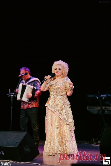 Дорогие друзья, вот и наступил март, долгожданная весна, встречайте меня
и ансамбль "Золотое кольцо".
8.03 - Севастополь
9.03 - Симферополь
11.03 - Керчь
16.03 - Смоленск
20.03 - Воронеж
23.03 - Дмитров
27.03 - Волоколамск
30 марта ждем вас в театре "Золотое кольцо"!