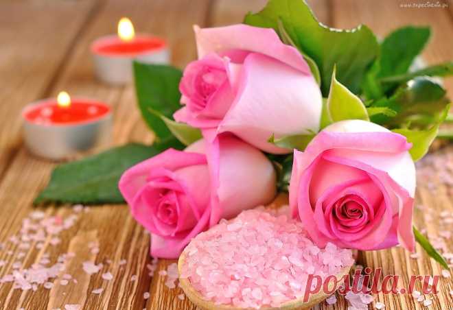 230307_roze_bukiet_swiece_kompozycja.jpg (2000×1370)
