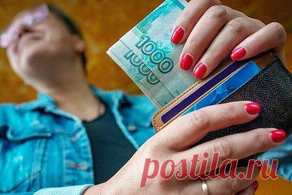 В России усомнились в обоснованности роста цен на новогодние подарки. Партия ЛДПР направила в Федеральную антимонопольную службу (ФАС) предложение обратить внимание на стоимость детских новогодних подарков в России и проверить обоснованность роста цен на них. Письмо подписал председатель ЛДПР Леонид Слуцкий. Он рассказал о поступающих в партию обращениях от россиян и публикациях в СМИ.