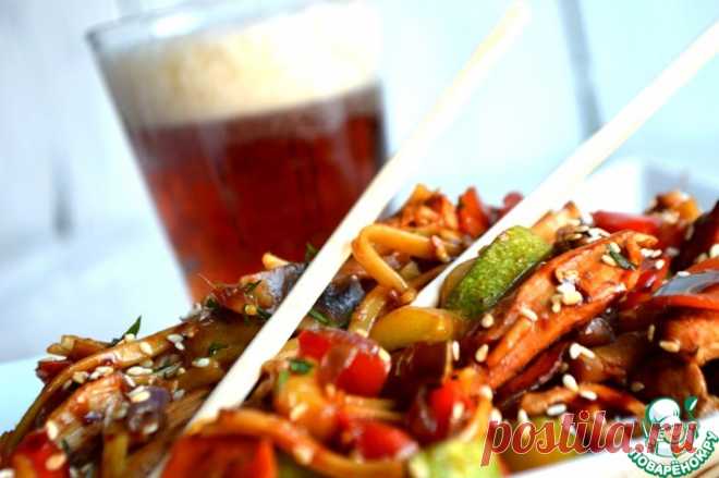 Удон с курицей и овощами Кулинарный рецепт