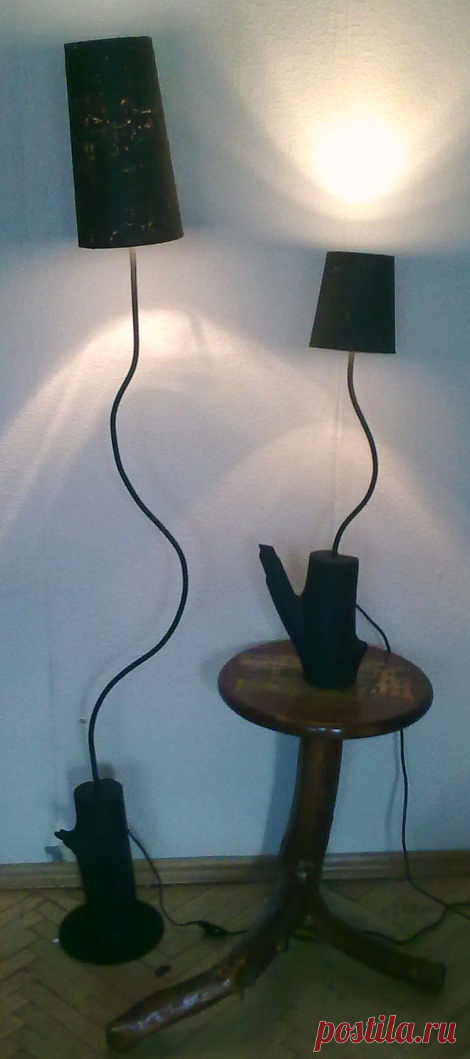 Торшер плюс светильник . Основа натуральное дерево( коряга )