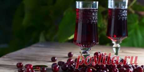 Вино из вишни – 4 рецепта домашнего напитка - Вкусный стол Вино из вишни – 4 рецепта домашнего напитка Домашнее вино готовят из ягод и фруктов, но самым популя