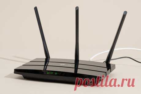 Лучшие двухдиапазонные бюджетные Wi-Fi роутеры 2024-2025 года для дома и квартиры | Журнал "JK" Джей Кей Наш обзор предлагает вам подробное изучение лучших двухдиапазонных Wi-Fi роутеров, доступных в 2024-2025 году. Мы рассмотрим технические характеристики, функциональные возможности и преимущества каждой модели, чтобы помочь вам сделать информированный выбор в соответствии с вашими потребностями и бюджетом. От скорости передачи данных до области покрытия и дополнительных ...