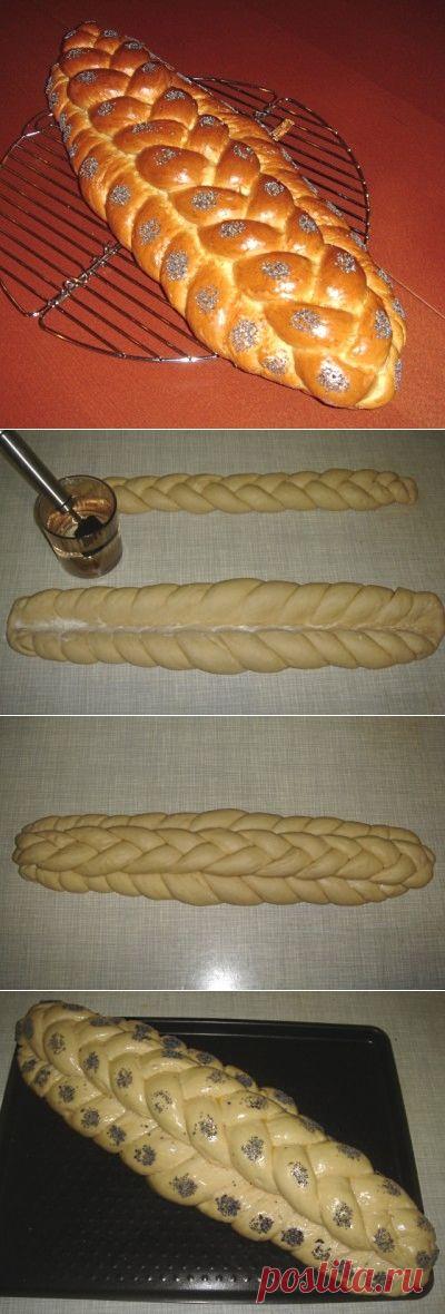 Хала: способы плетения - Страница 2 (ХАЛА ДВУХЯРУСНАЯ - 3+5) : Хлеб, батоны, багеты, чиабатта
Ссылка на "пятерочку" - http://www.youtube.com/watch?v=DlhTICwoRjo&feature=related