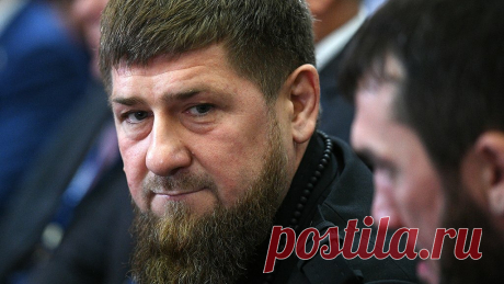 Кадыров сообщил об эффективности «новой тактики» в операции на Украине Российские военные начали применять «новую тактику» в спецоперации на Украине, она показала свою эффективность, заявил глава Чечни Рамзан Кадыров в Telegram. «На этот раз наши бойцы успешно уничтожили вражескую группу в районе стратегически важного поселка Камышеваха (в ЛНР. — РБК). По кадрам воздушной разведки можно увидеть, как националисты находятся в состоянии тотальной паники», — написал Кадыров. В...