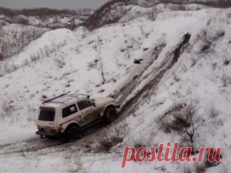 Нива на &quot;медведах&quot; VS шнива на 29&quot; шипах