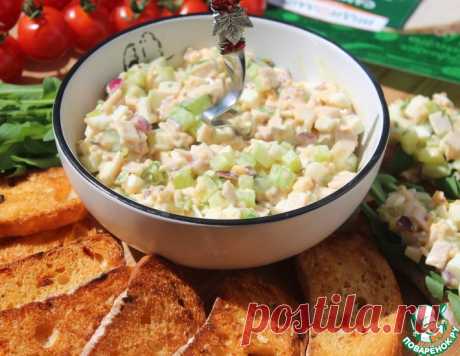 Легкий сочный салат с ветчиной – кулинарный рецепт