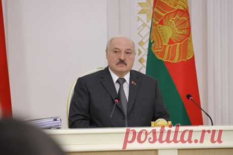 Лукашенко рассказал о беспрецедентном давлении. Белорусская экономика подверглась беспрецедентному по масштабу и глубине давлению извне. Об этом сказал президент республики Александр Лукашенко. Он отметил, что агрессивная риторика сохраняется, нужно провести «тщательный анализ принимаемых нами мер». Президент заявил, что страна сумела сохранить экономический рост.