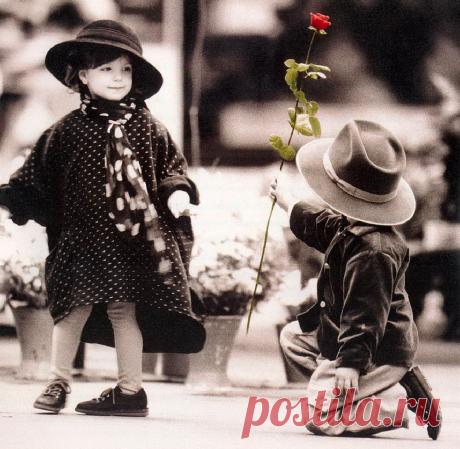 20 правил современного этикета
«Вежливость и хорошие манеры совершенно необходимы для того, чтобы украсить любые другие достоинства и таланты», – сказал как-то известный английский дипломат Ф. Честерфилд.
Вежливость относят к о…