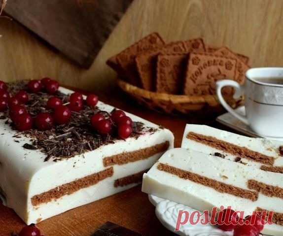 Творожный тортик без выпечки: когда десерт и вкусен и полезен! 

Понадобится:

творог - 400 грамм,
йогурт натуральный - 300 мл,
сахар - 150 гр.,
желатин быстрорастворимый - 25 гр,
вода - 75 мл,
печенье шоколадное - 200 гр,
для украшения шоколад черный, смородина …