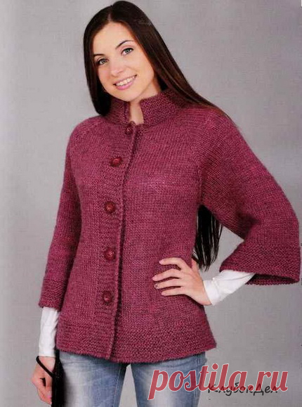 Бордовый жакет на пуговицах