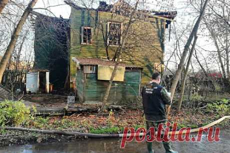 Российские подростки заживо сожгли трех человек в старом доме. В Тверской области возбуждено уголовное дело по статье 105 («Убийство трех лиц с особой жестокостью») УК РФ, после обнаружения тел трех человек в сожженном старом доме города Конаково. Причиной пожара являются подростки 11 и 13 лет, которые подожгли аэрозольный баллончик.