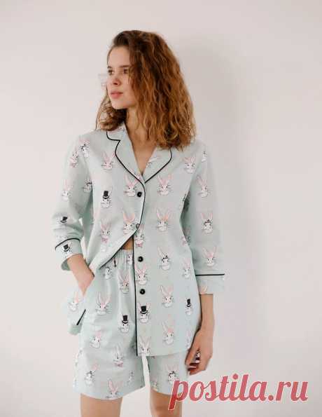 Домашний костюм из 100 % хлопка. Шорты на широкой, мягкой резинке с карманами. Рубашка- рукав 3/4.