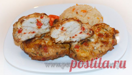 Вкуснейшие рубленые котлеты с сыром, зеленью и красным сладким перцем!