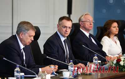 ТАСС показал полный текст меморандума России по Украине. Среди предложений РФ - проведение выборов на Украине и полный отвод ВСУ из Донбасса и Новороссии