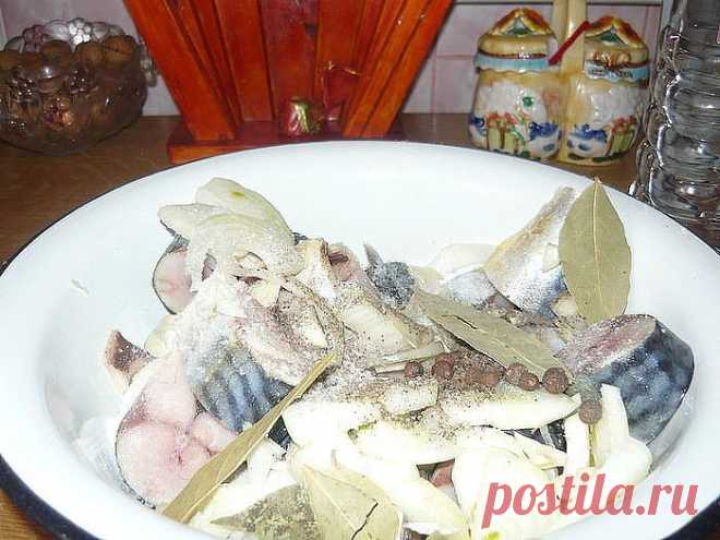 МАРИНУЕМ СКУМБРИЮ