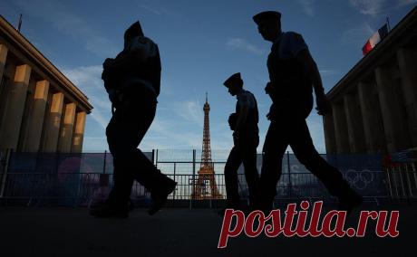 Россиянина обвинили в попытке «разжечь вражду» на Олимпиаде в Париже. Мужчину 1984 года рождения задержали сотрудники контрразведки. Его подозревают в подготовке «операций по дестабилизации» на Олимпиаде. В МВД Франции сообщили, что до Игр не допустили тысячу человек, подозреваемых в шпионаже