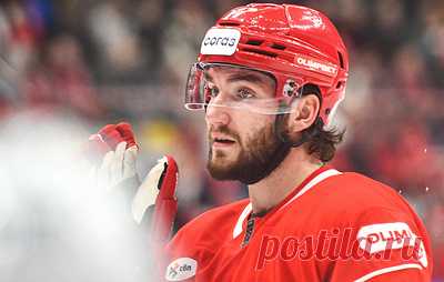 Хоккеист Морозов не полетел со "Спартаком" на выездную серию из трех матчей. По информации ТАСС, "Спартак" еще не получал документы, связанные с изменением срока дисквалификации нападающего