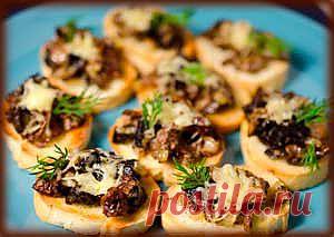 Рецепт приготовления горячей закуски из сушеных грибов