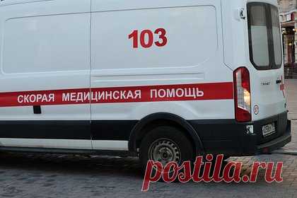 Пьяный россиянин избил мать табуретом и сжег диван. Пьяный житель Астрахани избил мать табуретом, а позже поджог диван и закрыл женщину в квартире. 41-летний Алексей Рябов находился в квартире вместе со 80-летней матерью. Мужчина накричал на нее, а позже избил табуреткой. Через несколько минут он поджег диван и запер женщину в квартире.