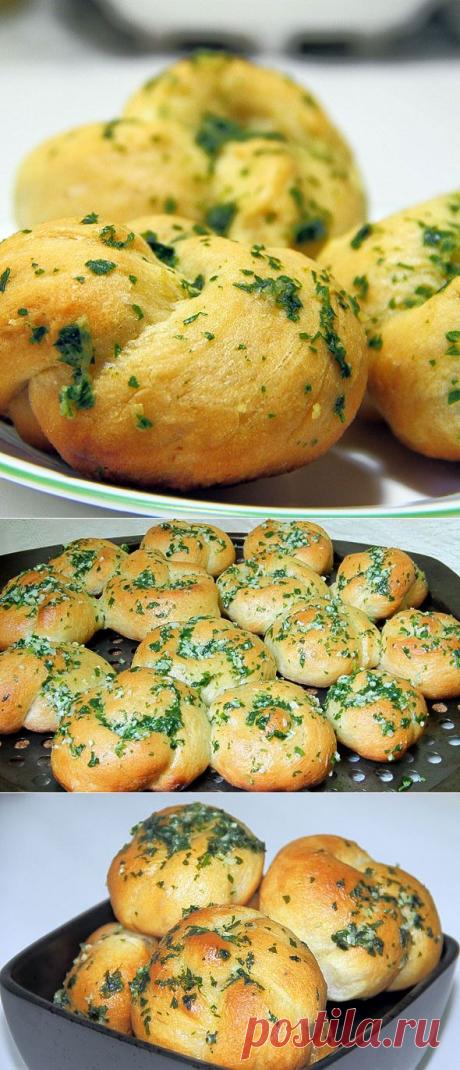 Чесночные узелки. Хрустящие снаружи, воздушные внутри -