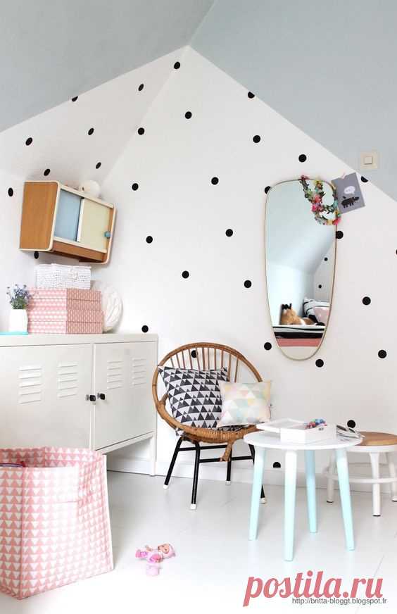 Спаленка в горошек