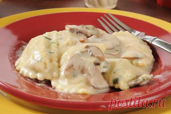 Ravioli Alfredo with Mushrooms | KitchMe