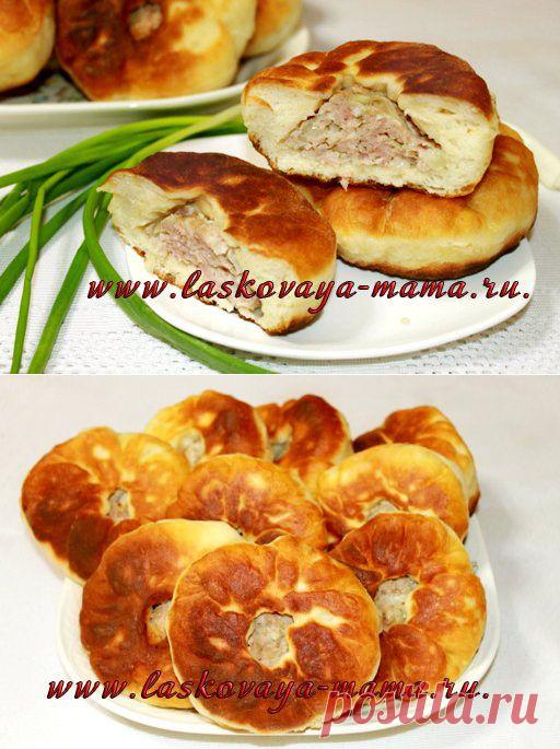 Вкусные беляши с мясом.