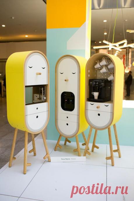 Недавно в Москве завершилась ежегодная выставка ISaloni Moscow. В одном из павильонов было представлено несколько десятков работ молодых дизайнеров. Сегодня мы публикуем своих фаворитов на roomble