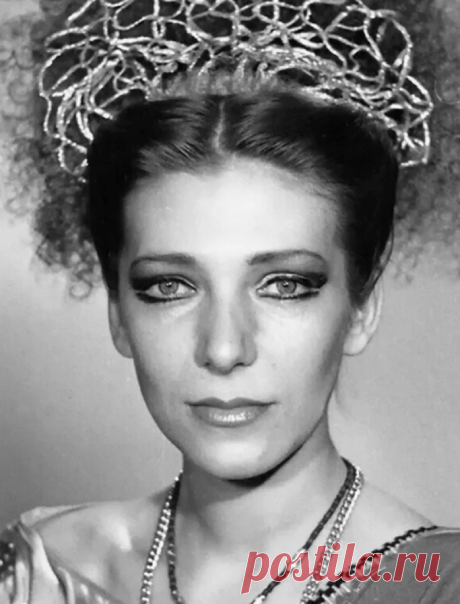 Елена Майорова, 30 мая, 1958
 • 23 августа 1997