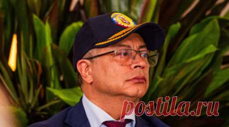 Президент Колумбии призвал МУС выдать ордер на арест Нетаньяху. Президент Колумбии Густаво Петро обратился к Международному уголовному суду (МУС) с призывам выписать ордер на арест главы правительства Израиля Биньямина Нетаньяху из-за вооружённого конфликта в секторе Газа. Читать далее