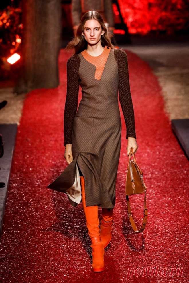 hermes-036-a-w-201819-ready-to-wear-parigi • Showdetails
