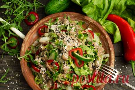 Овощной салат с кунжутным соусом. Пошаговый рецепт с фото — Ботаничка