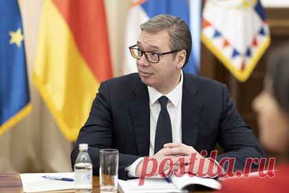 Вучич раскритиковал Меркель из-за слов о Минских соглашениях. Президент Сербии Александр Вучич заявил, что слова бывшего канцлера ФРГ Ангелы Меркель о том, что заключение Минских соглашений являлось попыткой дать Украине время, стали сигналом для пересмотра взглядов на то, кому можно доверять, поскольку выходит, что Запад намеренно обманывал Россию.