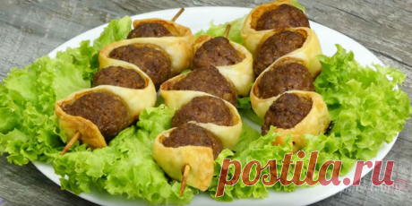 Оригинальная мясная закуска. Очень простая закуска - фрикадельки, приготовленные таким образом, очень сочные и хорошо сочетаются с тестом.