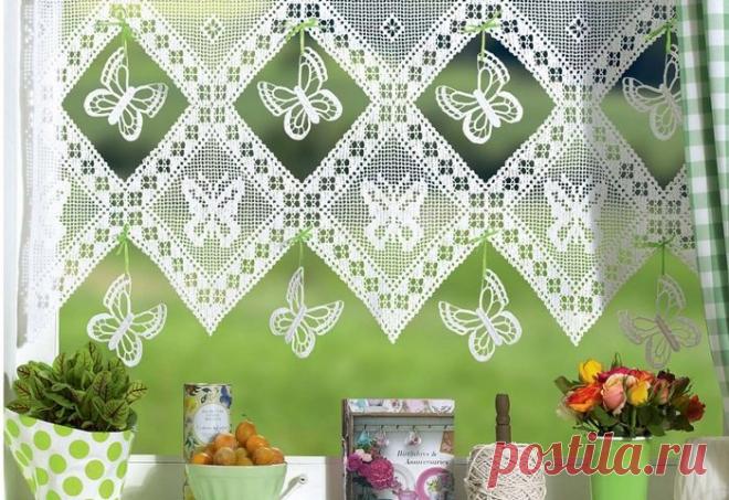 Гардина с бабочками