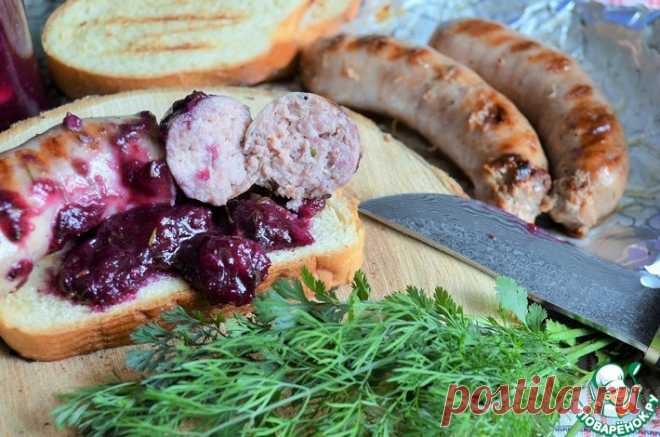 Купаты с виноградно-яблочным соусом Кулинарный рецепт