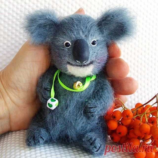 🐹Представляю вашему вниманию Малыша Коалу! Комочек позитива! Хорошего вечера!🐨 🐨 #коала #теддимишка #теддикоала #мишкатедди #animal #koabearbandanas #koalas  #koala #exotic #exoticanimal #adorables #miniature #teddybearartist #teddybears #teddybear #bears #bearkoala #weamiguru #crochetingisfun #toy #crocheting #amigurumi #вязаниекрючком