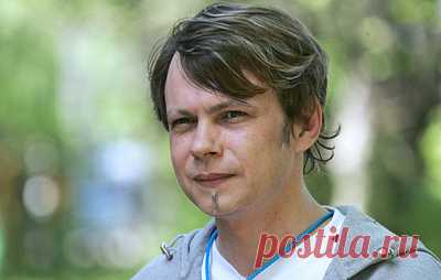 На Троекуровском кладбище открыли памятник Владимиру Левкину. Он умер в возрасте 57 лет 17 ноября 2024 года