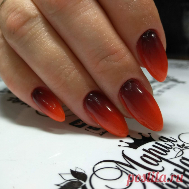 Красно-черный маникюр: модные тенденции дизайна 2021