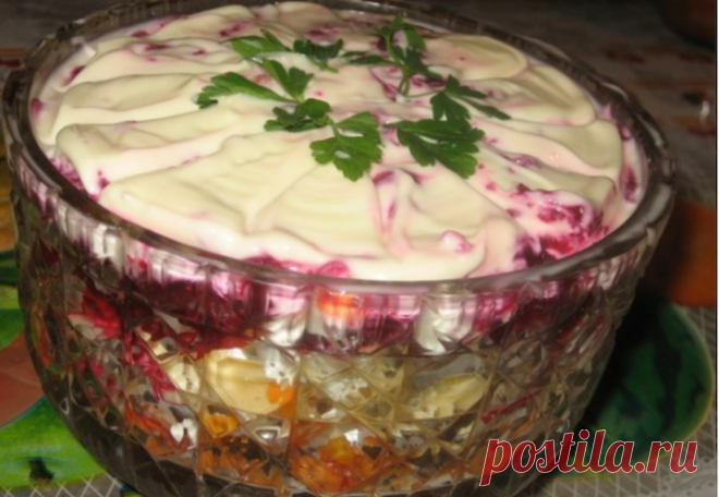 Салат «Лакомка»: Типичный салат с необычным вкусом
