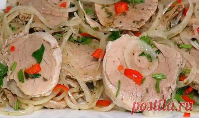 Сочная мясная закуска с маринованным луком: съедается моментально… — Копилочка полезных советов
