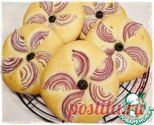 Лепешки с оливковым маслом и луком - кулинарный рецепт