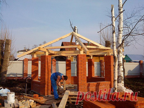Поэтапное строительство беседки с барбекю..
